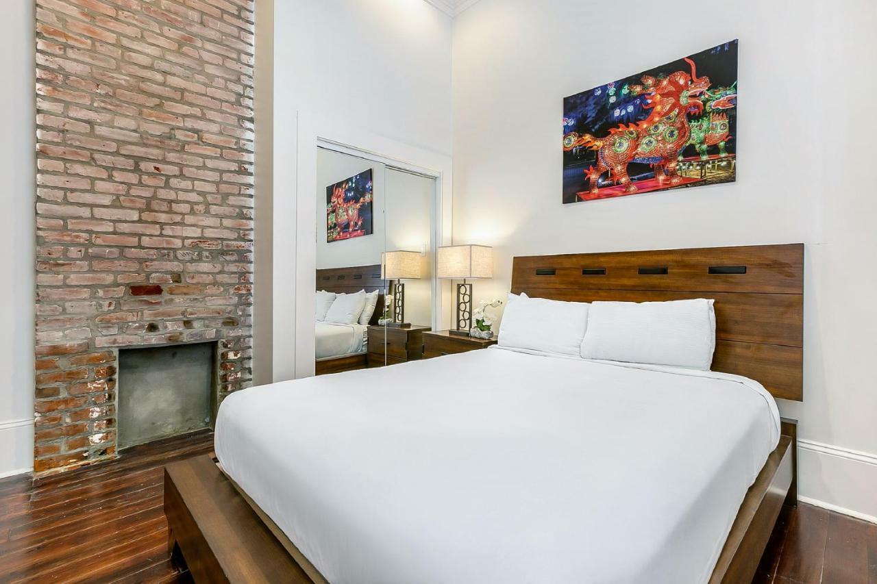 Modern 2Br On Carondelet By Hosteeva Nova Orleães Exterior foto